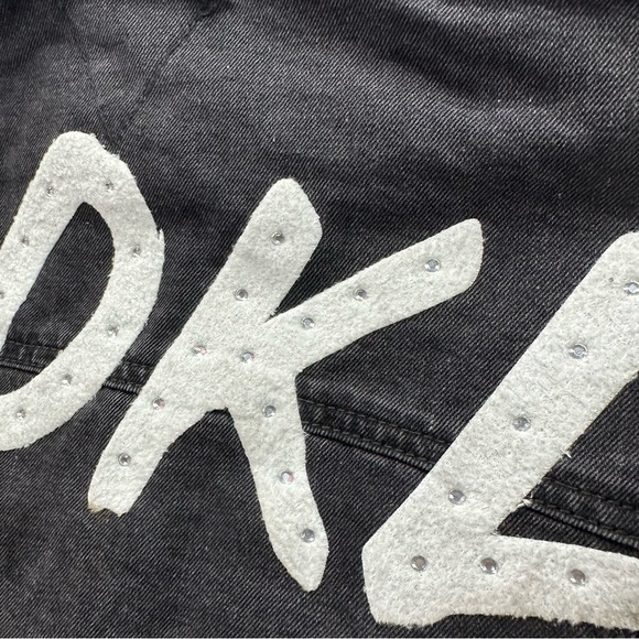 New Womens Cropped Denim Distressed Black jean jacket Trio Urban Size Small - Picture 9 of 9